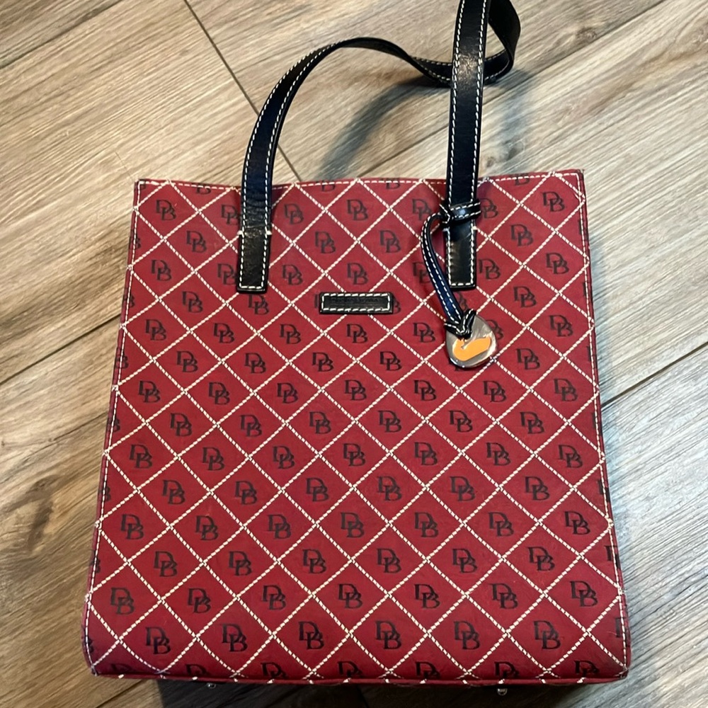 Dooney & Bourke North South Tote